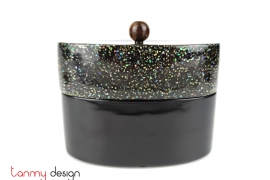 Oval black lacquer box with mother of pearl details/Size L
